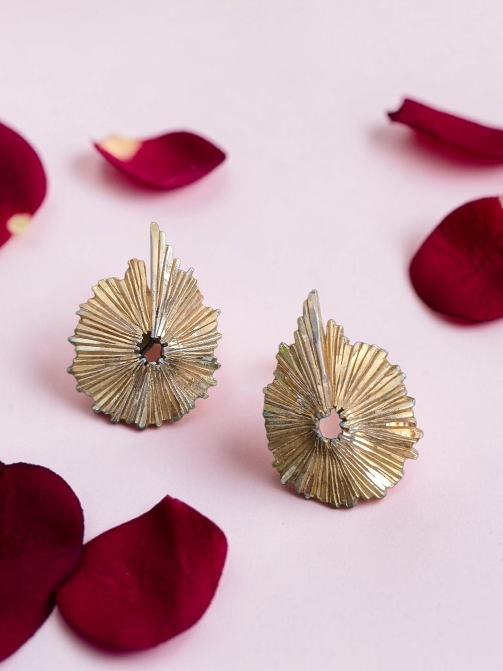 Hobé Vtg Gold Textured Spiral Stud Earrings- Clip ons